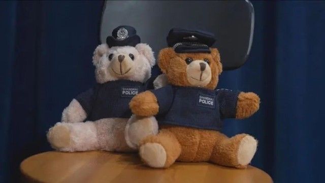 “骗子在升级，我们也要升级！”警察蜀黍这么帅，居然还会脱口秀？