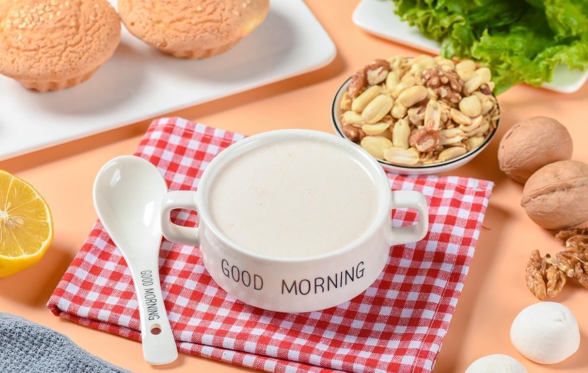 血糖控制|糖尿病人的早餐应该吃得饱好，还是吃得少一些好呢附糖尿病食谱