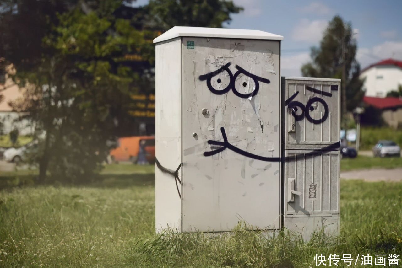 艺术！15幅极简涂鸦，网友：这才是街头艺术，多画一笔都多余