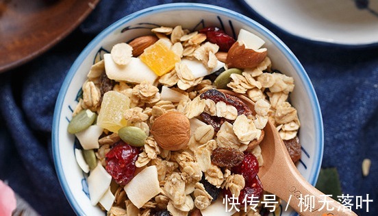 爱吃零食又怕胖,不妨试试这四款零食,好吃又营养,解馋低热量!