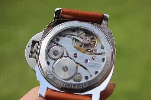 深度爆料解读，从字面、镜面、材质、表壳、来揭秘高仿手表的骗局