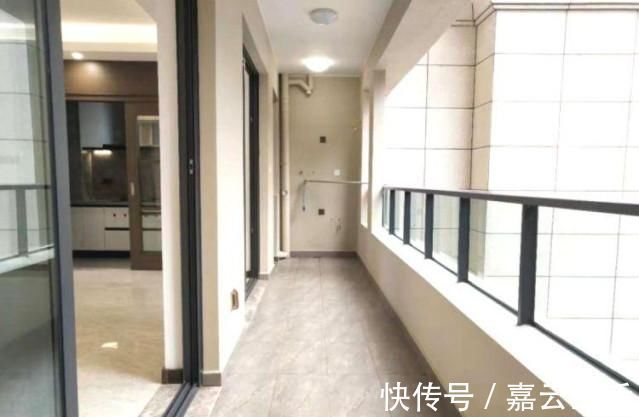 吊柜|晒晒刚买的精装房,130㎡三室两厅,交房效果和样板间一模一样