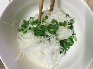 媳妇|媳妇用白萝卜这样烙饼,孩子一口气吃3个,外酥内软,做法超简单