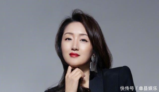 是严苛还是“双标”同样歌好舞不好,投票却只给那英不给杨钰莹