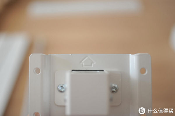 螺丝|家居改造：用电动升降桌打造我的居家办公小角落