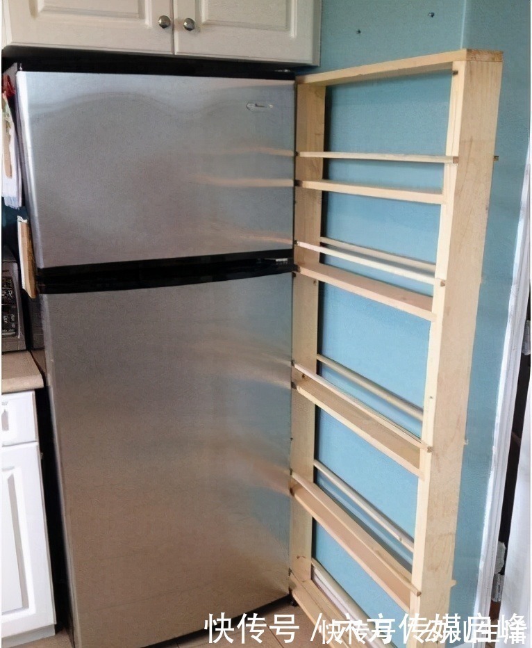 储藏间|老爸真的异想天开,卫生间门洞不到50公分,都能变出一个储藏间