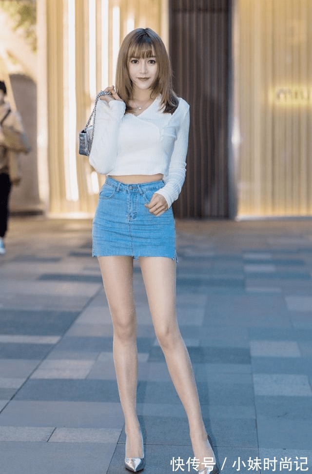 高跟鞋 时髦的姑娘,冬天选择尖头细高跟鞋,穿出长腿效果,搭配出气质