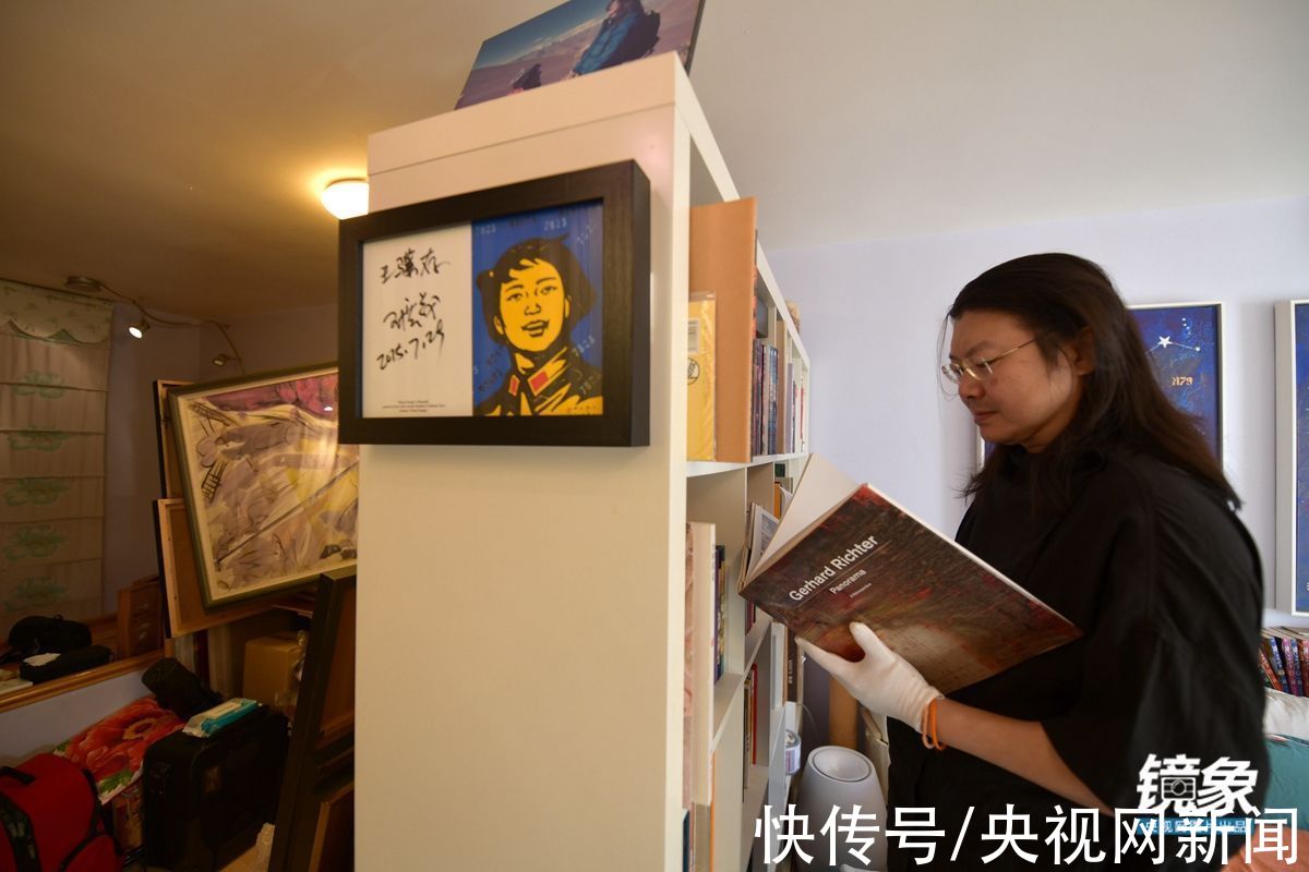 君特·格拉斯#他在北京蜗居30㎡，却收藏价值千万“最美的书”