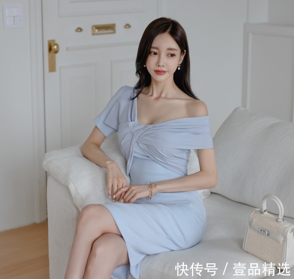 时尚|女神孙允珠高清时尚搭配:精灵茉莉冰蓝钻石绞花晚礼裙