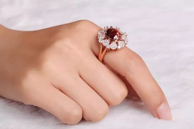 女神们，戒指戴在不同手指的含义，你知道吗？