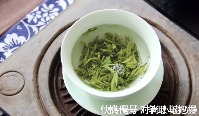 女人|显年轻的女人,多半爱吃这5种食物,看看有你爱吃的吗?