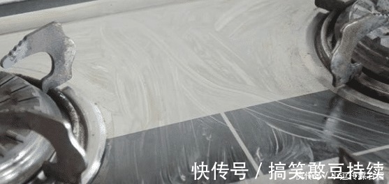 牙膏管|用完的牙膏管别扔掉，在厨房里还有不少妙用，邻居见了纷纷学