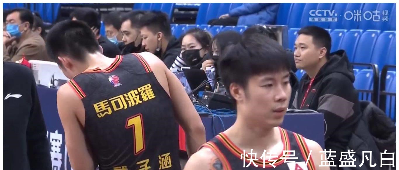 布朗|布克武子涵高效砍分,林书豪联手布朗爆发,深圳男篮57-51北!
