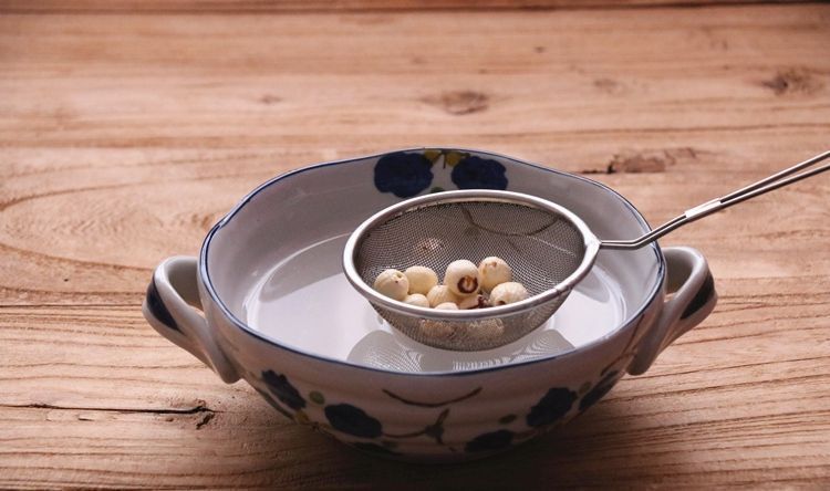 红莲子|“气血不足百病生”一个简单食疗方，补气血，脾虚补满了