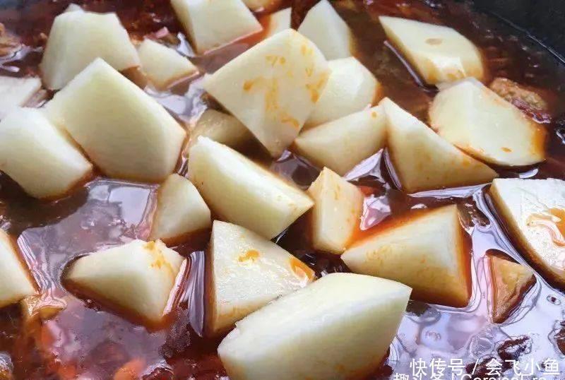 爽滑|家常版大盘鸡,爽滑麻辣香味醇厚,无敌下饭,好吃到汤汁都不剩