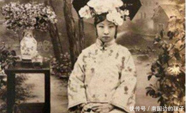 足令|人称“七格格”,活到了2004年,临终前说了一席话,足令溥仪汗颜
