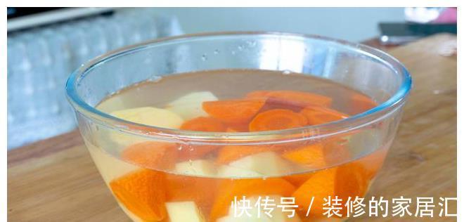 吃法|晚餐不知道吃什么？试试这个独特的吃法，有菜有肉有饼，简单省事