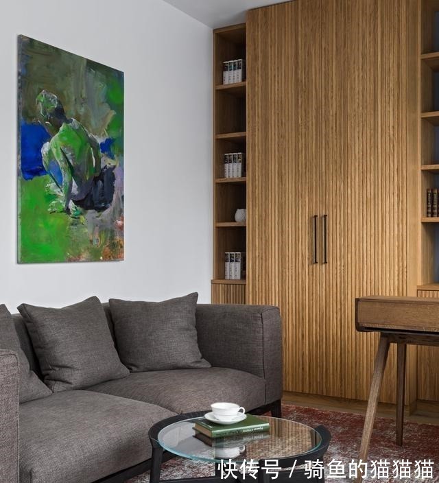 颜色|她家的装修配色超时尚,全屋经典现代风,照着装没错的!