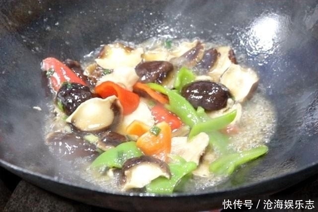 贴秋膘|秋天,遇到这种碱性蔬菜千万别手软,2块钱炒一盘,一周要吃两次