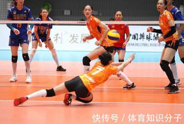 万梓玥|女排14人名单大公布!张常宁龚翔宇意外落选,新版袁心玥寄予厚望