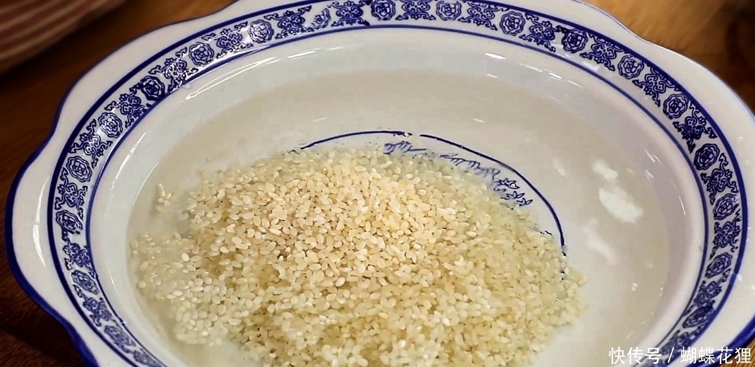 酥脆|大米新吃法,加3个鸡蛋,不煮不蒸,酥脆又筋道,孩子抢着吃