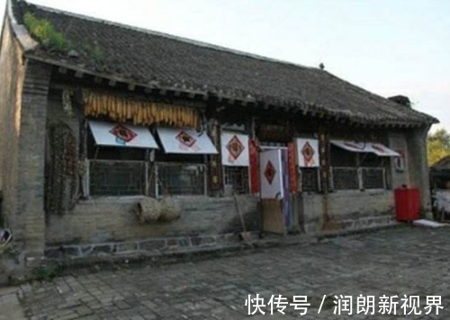 老两口|女儿和媳妇怀孕,母亲给女儿做肉给媳妇吃青菜,孕检时泪目