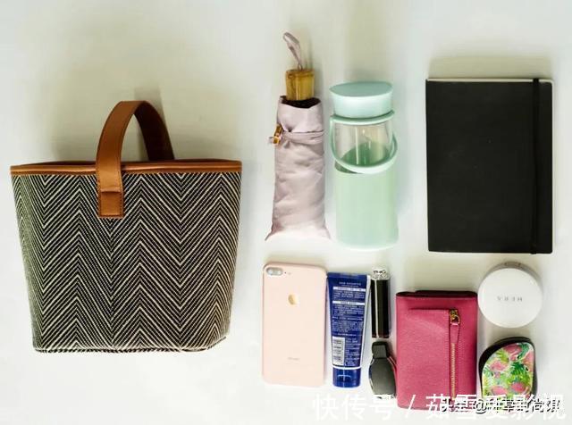 鱼骨纹|别再背烂大街的包了,2021气质又时髦的包包长这样