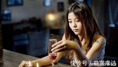 女性朋友|女人乳腺增生,尽量少吃4种食物,多吃无益,给乳腺“添堵”