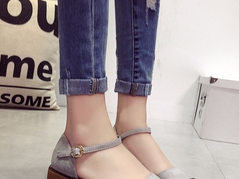 女人 会打扮的女人真厉害,只是换了一双凉鞋,别人都夸这么美