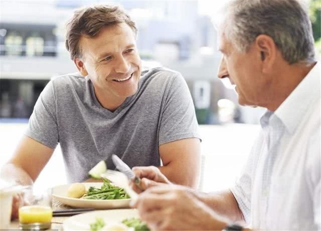 不吃早餐|寿命长的男性，晨起后一般有这4个特征，你若能占1个，也值得恭喜