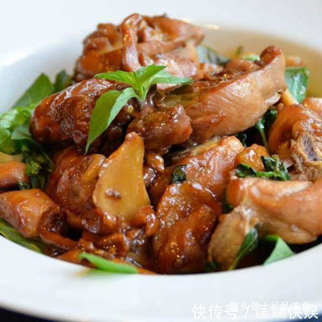待客|三杯鸡的家常做法,色香味俱佳,用来待客非常有面子