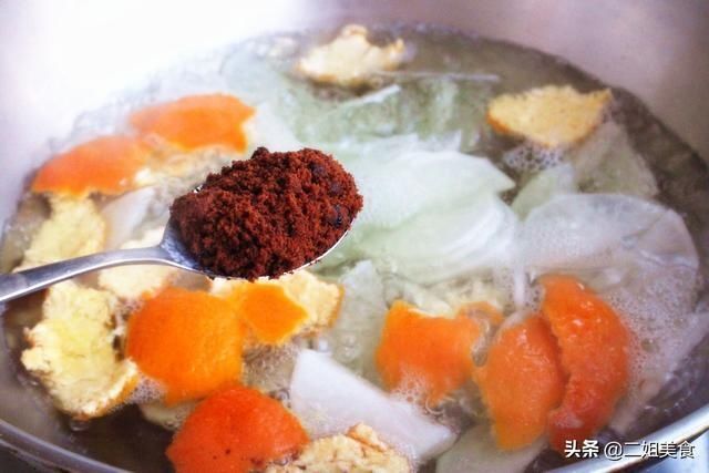 萝卜片|把萝卜和橘子皮一起下锅煮,太聪明了,用途花钱买不到,简单实用