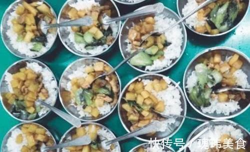 饭菜|孩子夸赞幼儿园饭菜香,每顿都能吃两碗,真实照片让妈妈颠覆想象