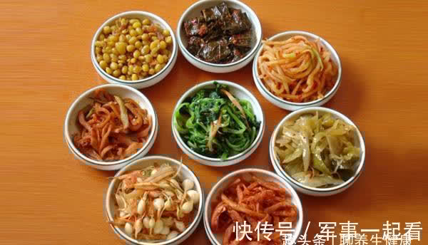 食物|十人九胃！胃不好的人，4种食物建议尽量少吃，不妨一起了解一下