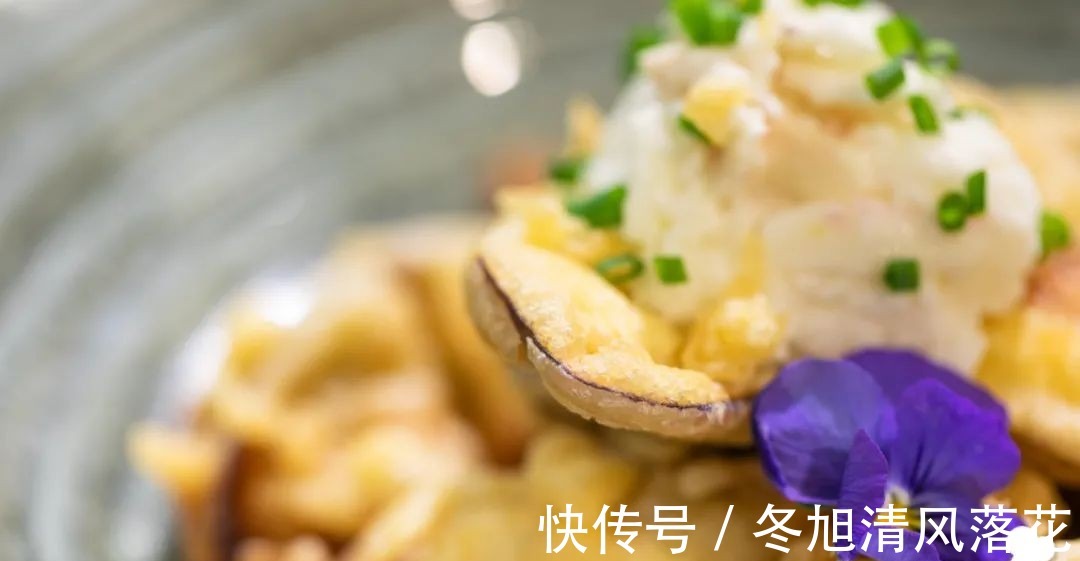 餐厅|扬茄子丨一口酥脆,两口柔软,三口停不下筷!难怪常年霸占餐厅头牌!