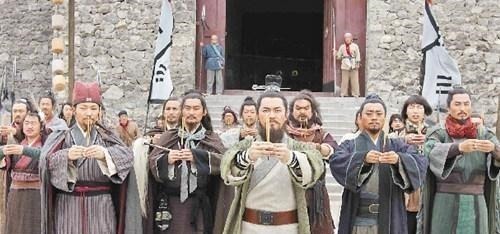 晁盖|水浒传他看透宋江,称回乡探母,结果脱离梁山,得善终