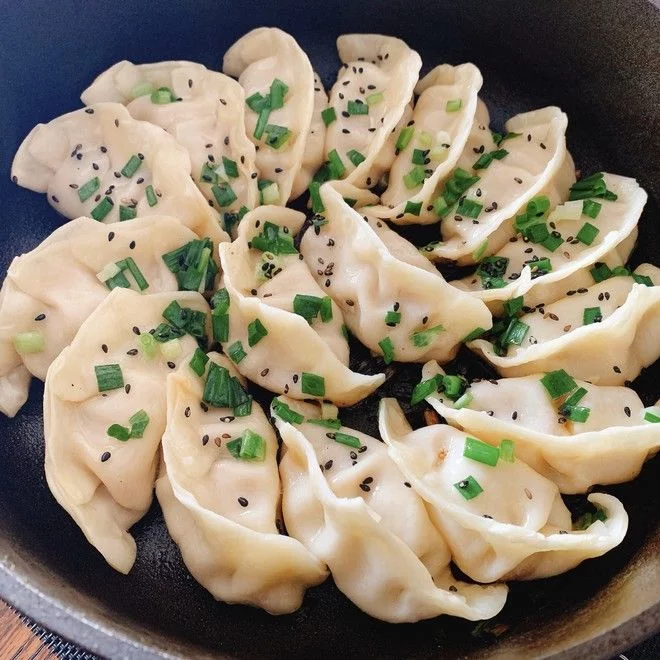 6park Com 家里锅贴怎么做 送您家庭版鲜肉锅贴做法 一样美味 动手试试吧