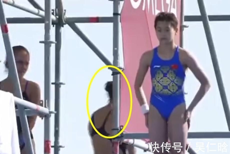 中国队|全红婵征服对手，10米跳台时，一女选手却在身后偷偷学习！