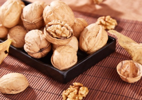 禁忌|让人倒下的不是病,而是无知!吃核桃2大禁忌,大家来看下!