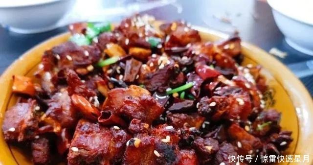 这家店又远又小却贼有名!为了吃他家我坐了30站公交!