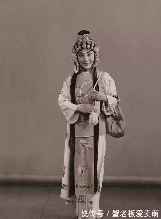 赵老&京剧名家赵燕侠能不能被称作“大师”,赵老与童芷苓等人相比如何