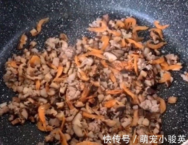 白萝卜|入春后,遇到它我必买30斤,用来做成丸子Q弹又爽口,才9毛钱一斤!