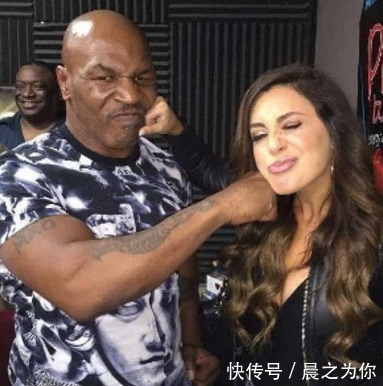 美国|150斤美国大码模特，坚持健身三年，身材火辣，让人欲罢不能