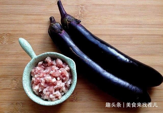 想要茄盒炸得更酥脆,前后2点要把握,外酥里嫩才够味