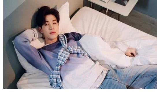 火藥味|《這就是街舞》：導(dǎo)師合體吃火鍋宴，王一博怒搶香菜火藥味十足