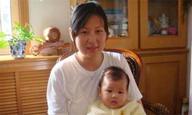 现实|3年前,坚称“宁穷三年,也要自己带娃”的宝妈,如今被现实打脸