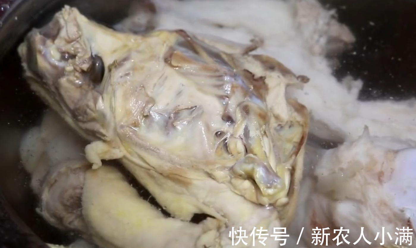 老师傅教你高汤熬法,学会做米线、酸辣粉、面条、火锅味道很棒