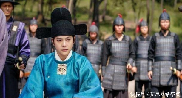 古代通缉令抓不到人?别小看古人的智慧,你看通缉令一般贴在哪