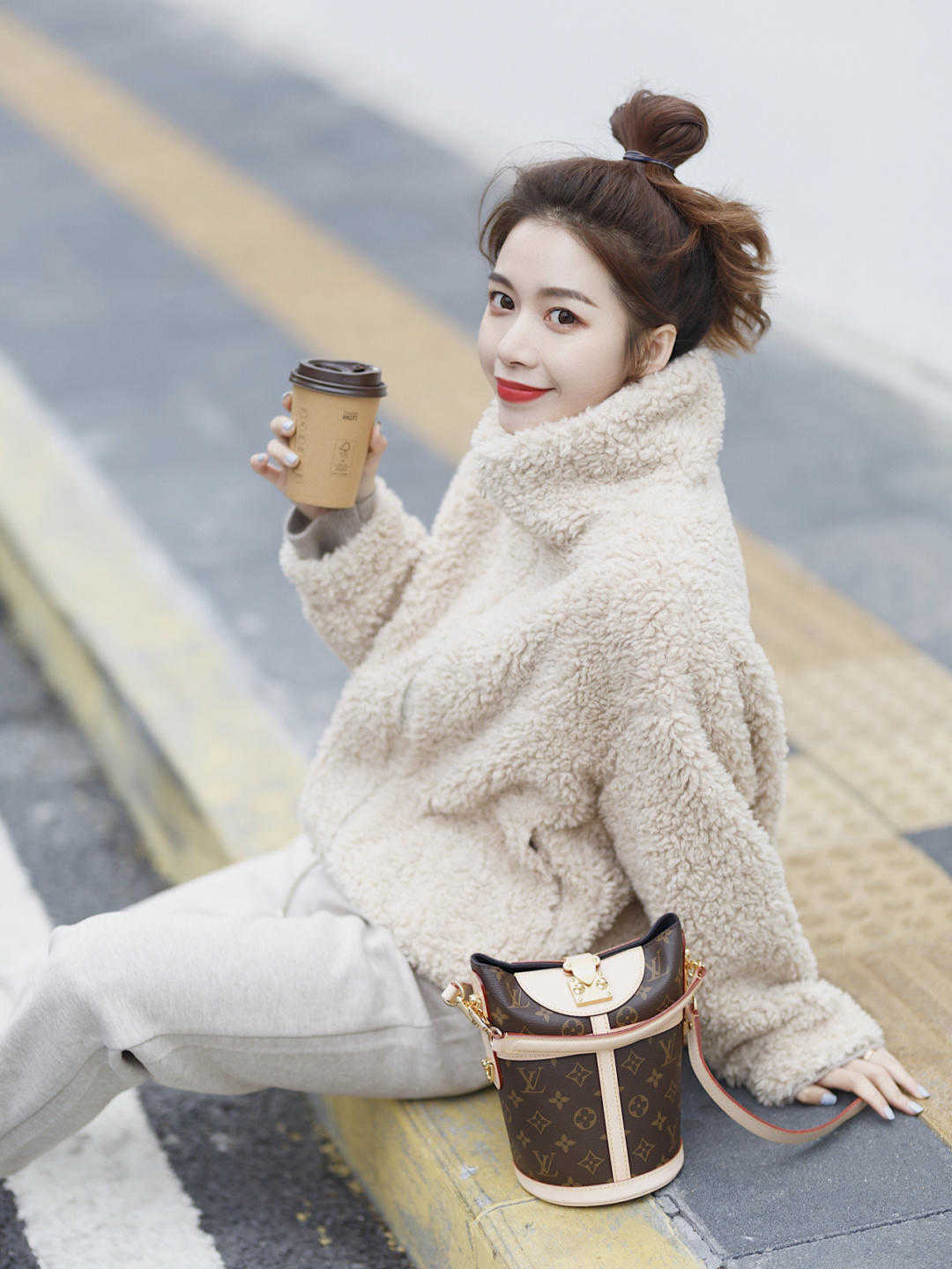 穿搭 今年有种火叫杏色穿搭,气质好看又显白,可以尝试一下