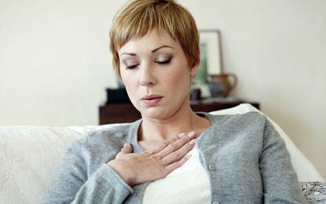 雌激素|女性绝经前，身体会“通知”你！若在49岁左右显露，真替你高兴